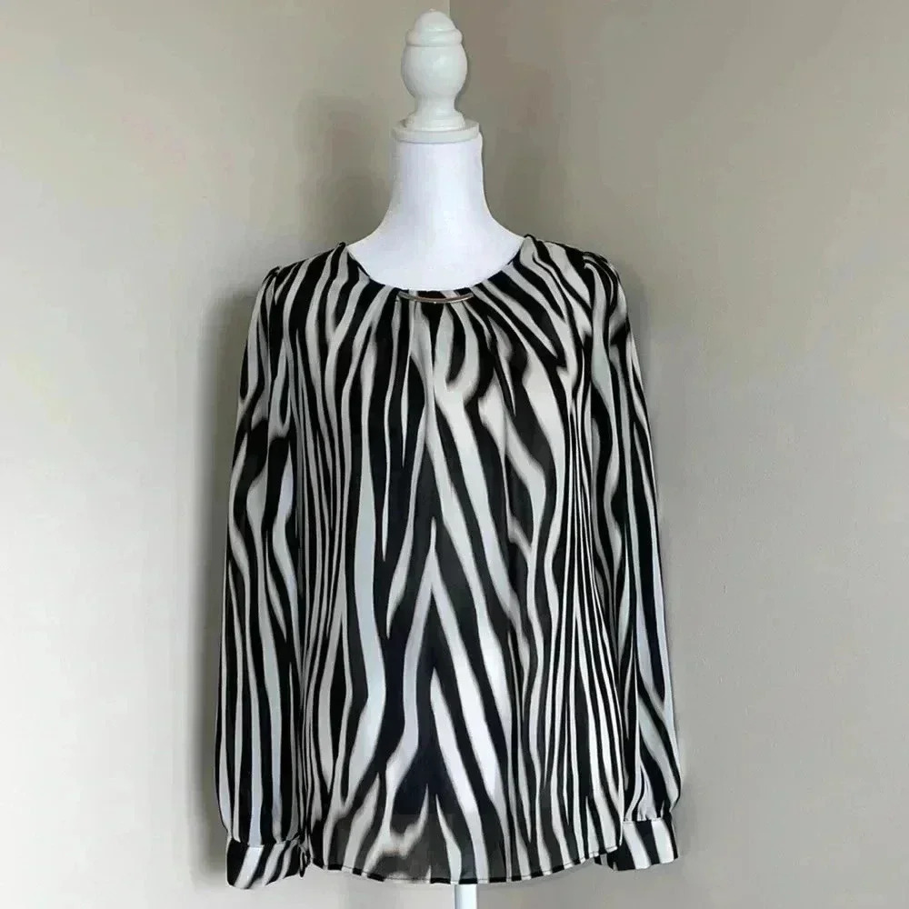 Worthington Round Neck Long Sleeve Blouse​​